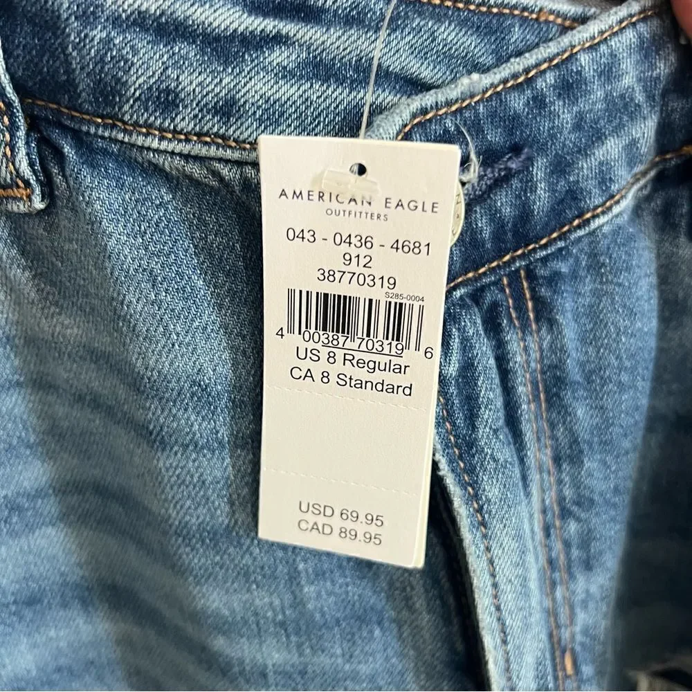 NWT American Eagle Strigid Patched Mom Jean Size 8